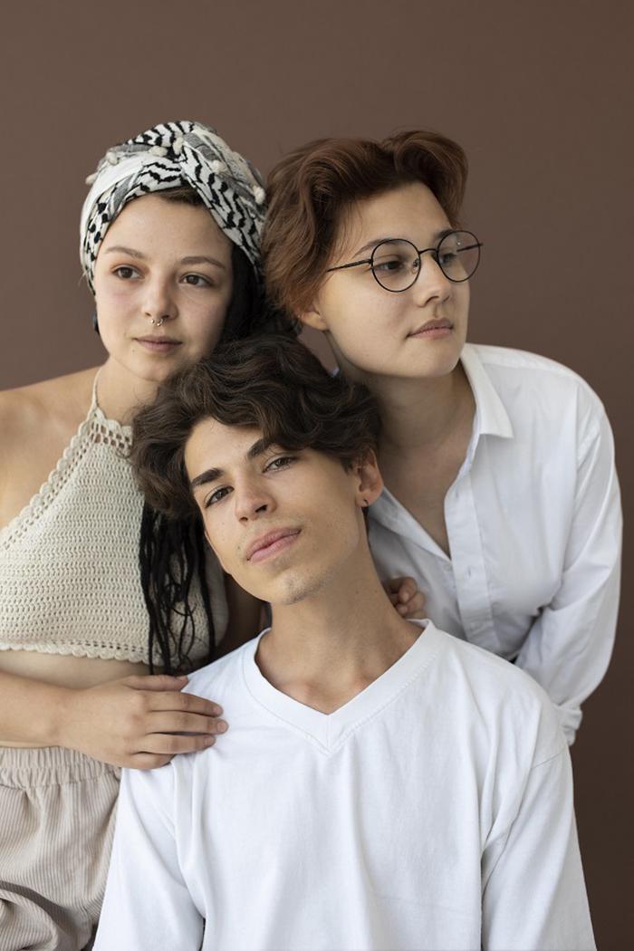 polyamorous dating app