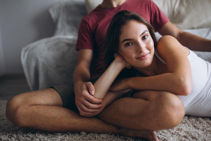 Poly Dating in New Jersey