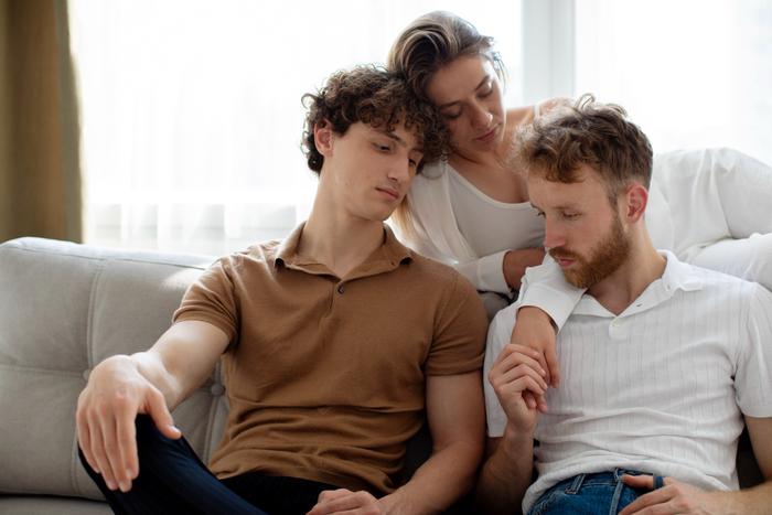 Poly Dating in Mississippi