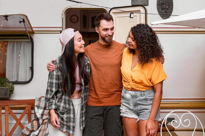 Chicago Threesome Dating App